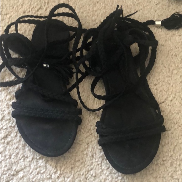 Shoes - Picture 2 of 4